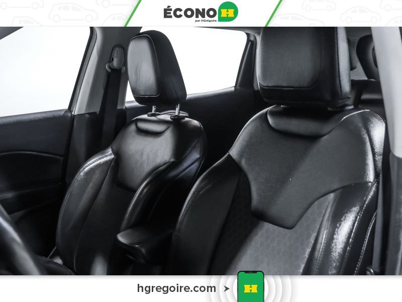 Jeep Compass 726289 | ALTITUDE A/C CUIR GR ELECT MAGS 2019 Blanc Laval - photo #10