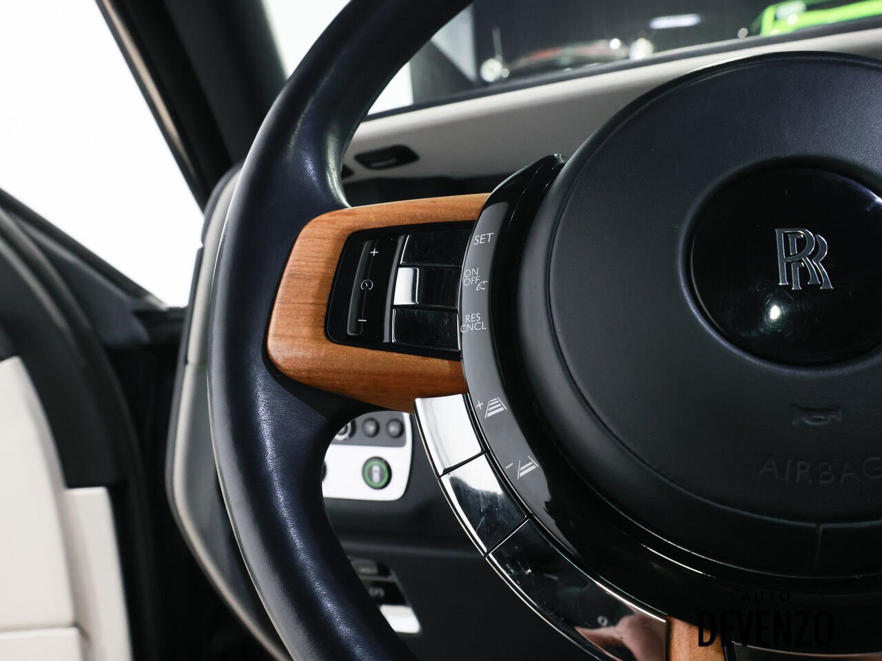 2019 Rolls-Royce Cullinan Blue Saint-Eustache - photo #17