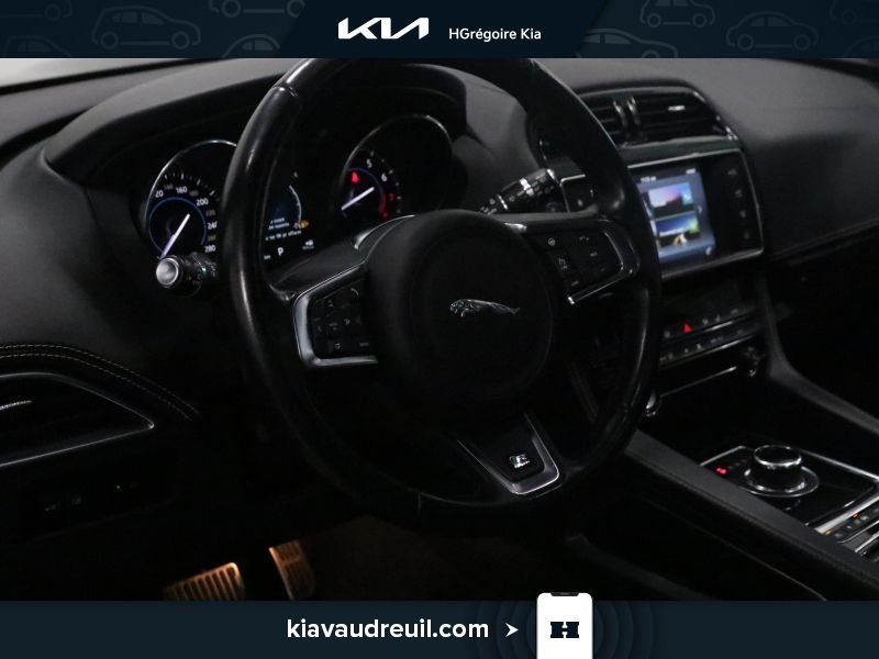 Jaguar F-PACE KW8096 | 35t R-Sport 2017 Noir Laval - photo #8