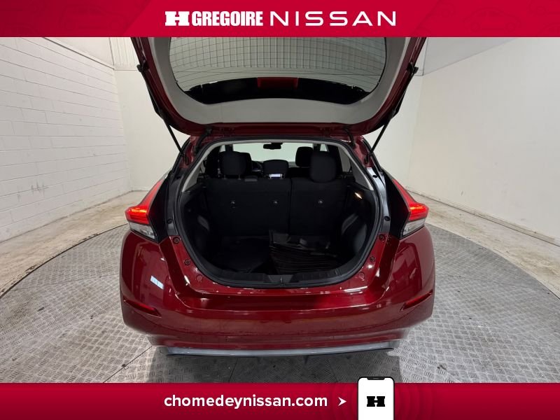 2023 Nissan Leaf Red Saint-Eustache - photo #27