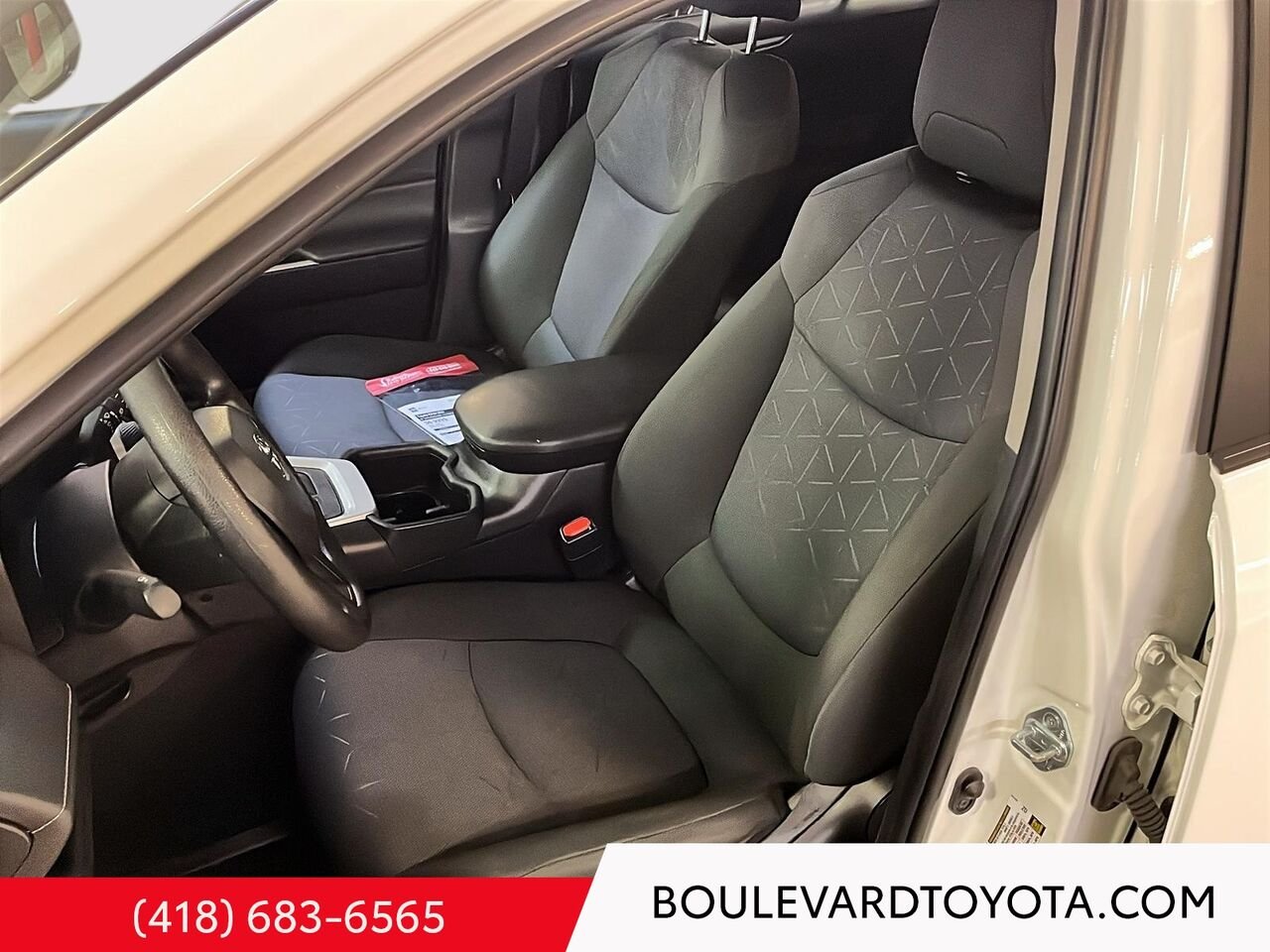 Toyota RAV4 531859-80 | LE, AWD 2025 Blanc Québec - photo #8