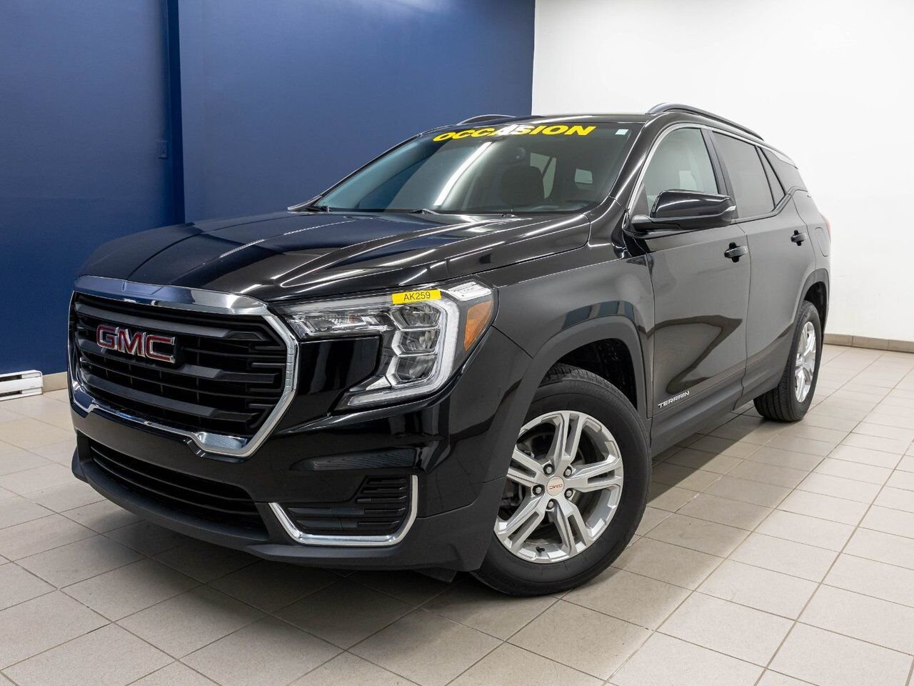 GMC Terrain SLE AWD *SIÈGES CHAUF* HAYON ELEC CARPLAY REG ADAP 2024 Noir Saint-Jérôme - photo #0