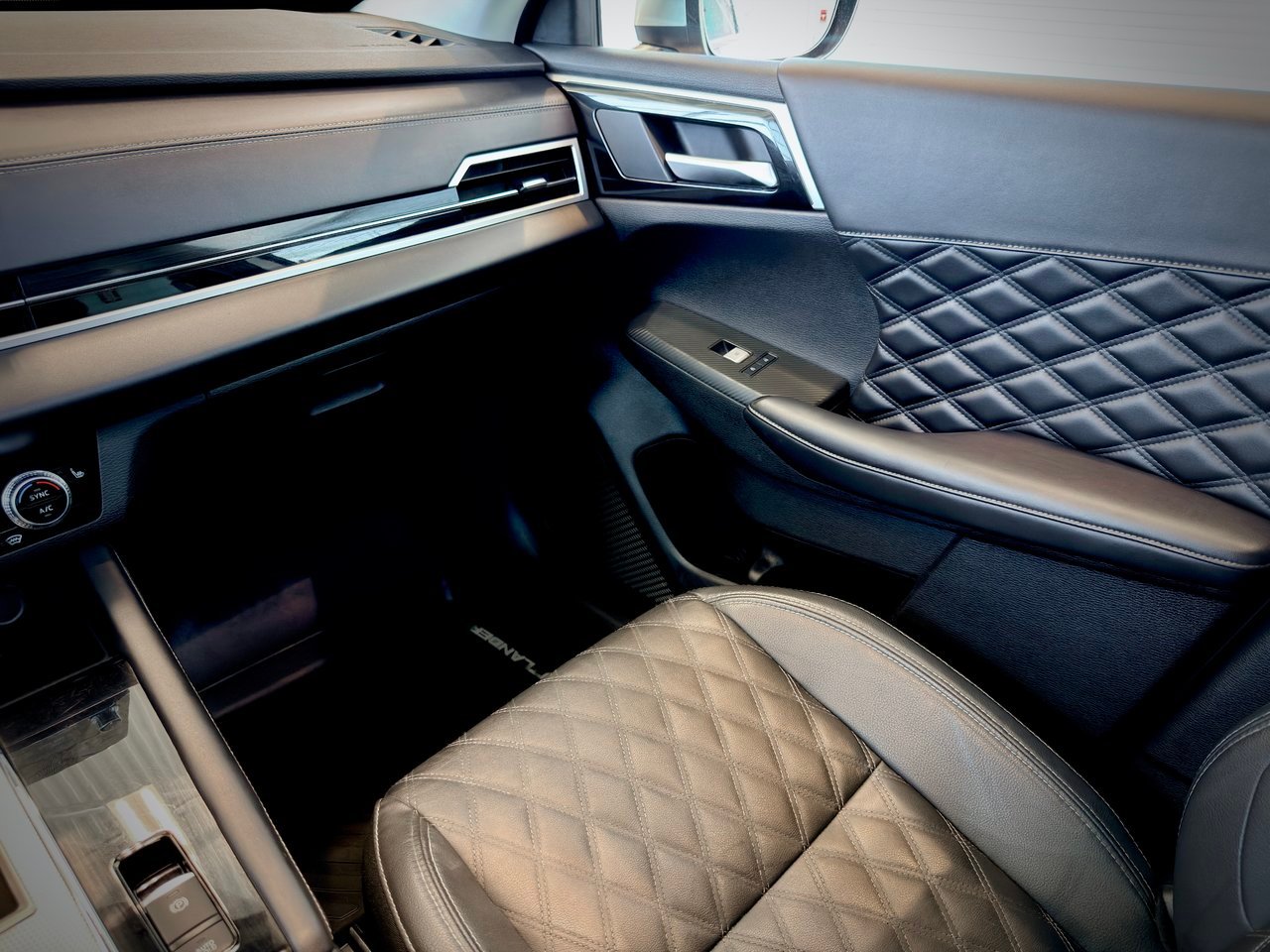 2023 Mitsubishi Outlander gray Notre-Dame-des-Prairies - photo #18