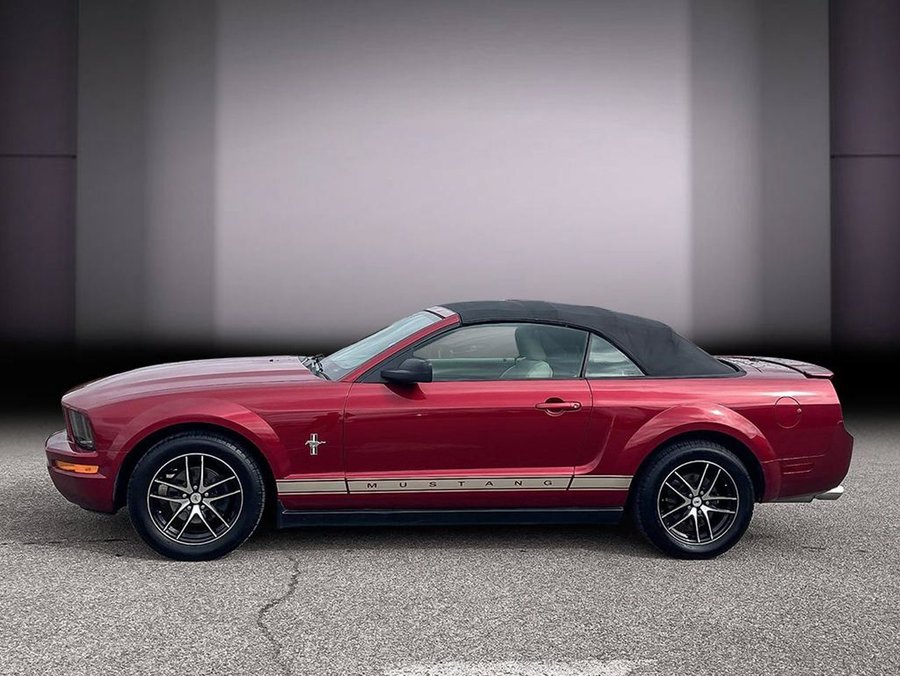 Ford Mustang V6 | décapotable | mags 2007 Rouge vif métallisé