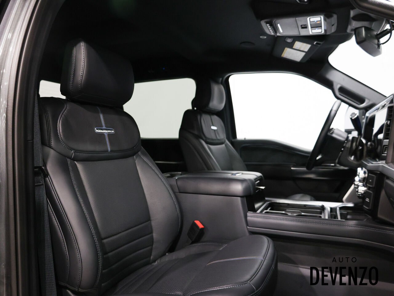 2026 Ford Super Duty F-450 DRW Grey Saint-Eustache - photo #9