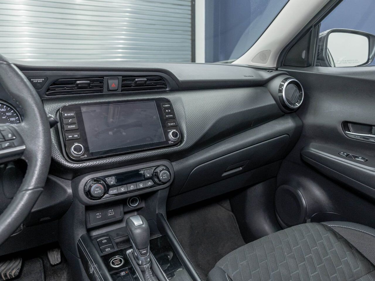 Nissan Kicks SV *SIÈGES CHAUFF* CARPLAY REG ADAPT ALERTES 2023 Gris Saint-Jérôme - photo #19
