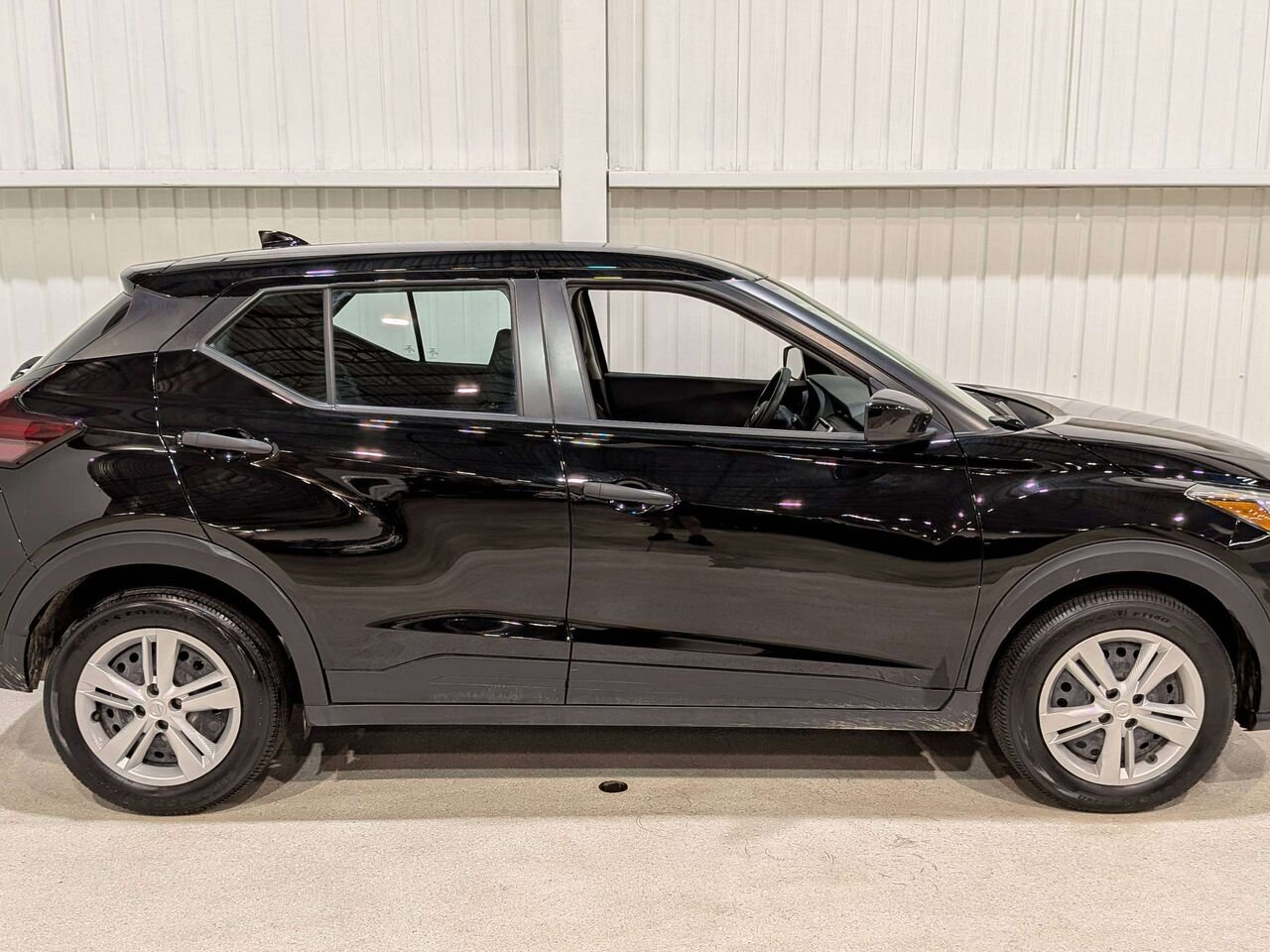 2024 Nissan Kicks S FWD Black Val-David - photo #7