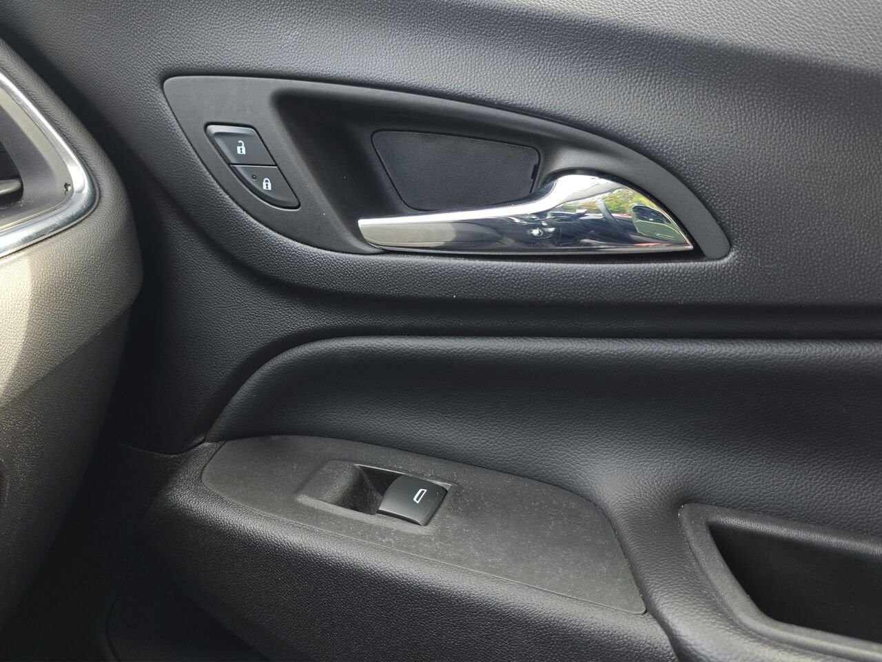 Chevrolet Equinox 2024 Blanc Val-David - photo #18