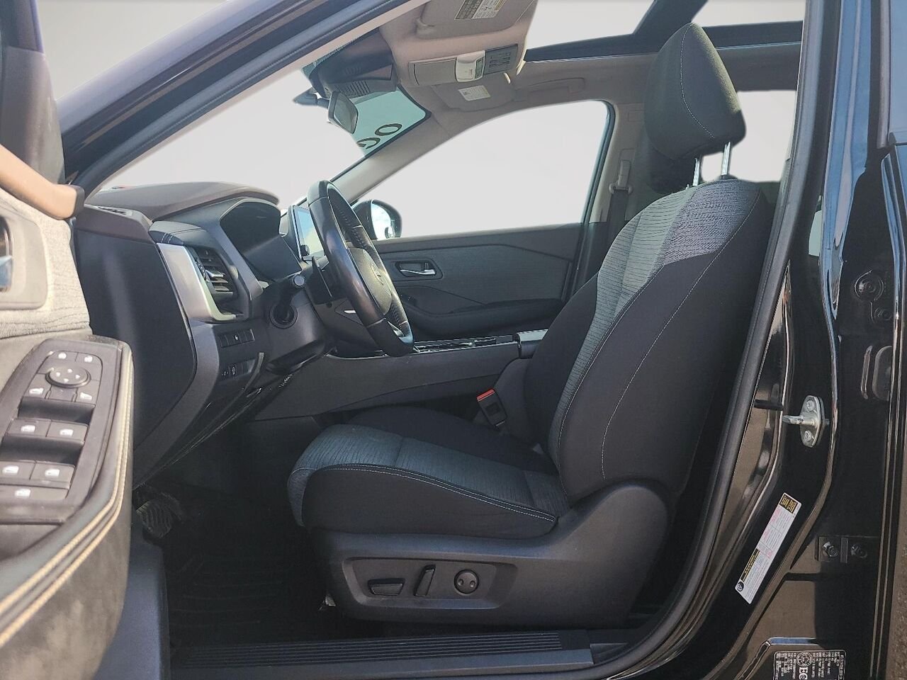 Nissan Rogue SV TI 2023 Noir Québec - photo #8
