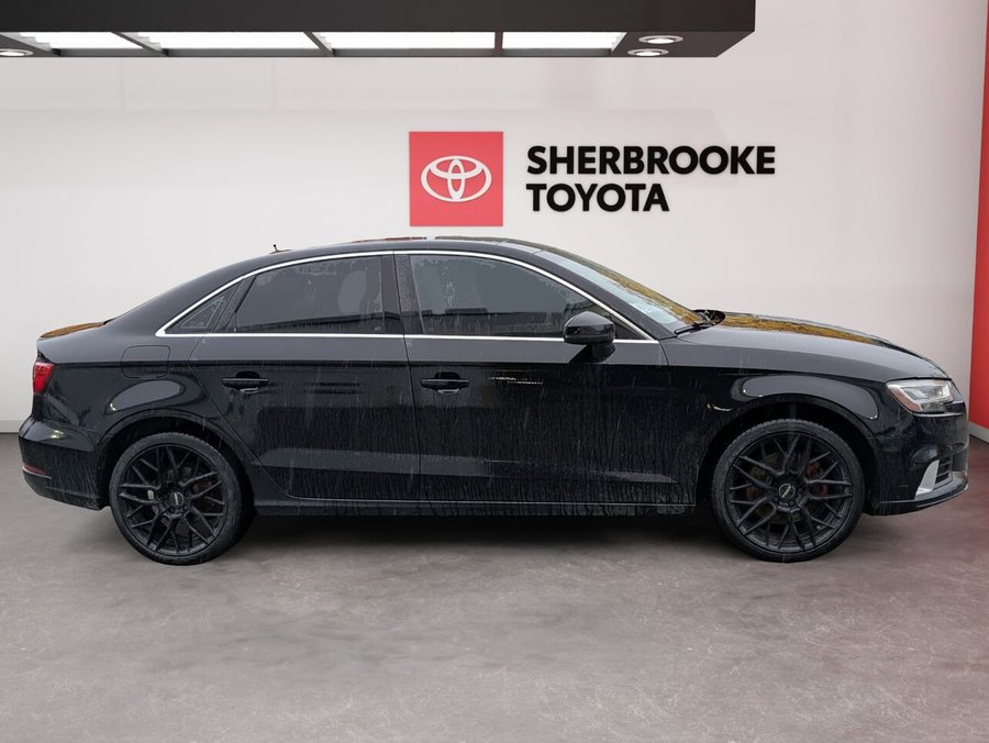 2018 Audi A3 berline 2.0 TFSI Progressiv/SIÈGES CHAUFFANTS ET EN CUIR/TOIT OUVRANT/AC BIZONE/BLUETOOTH/CAMÉRA DE RECUL Black