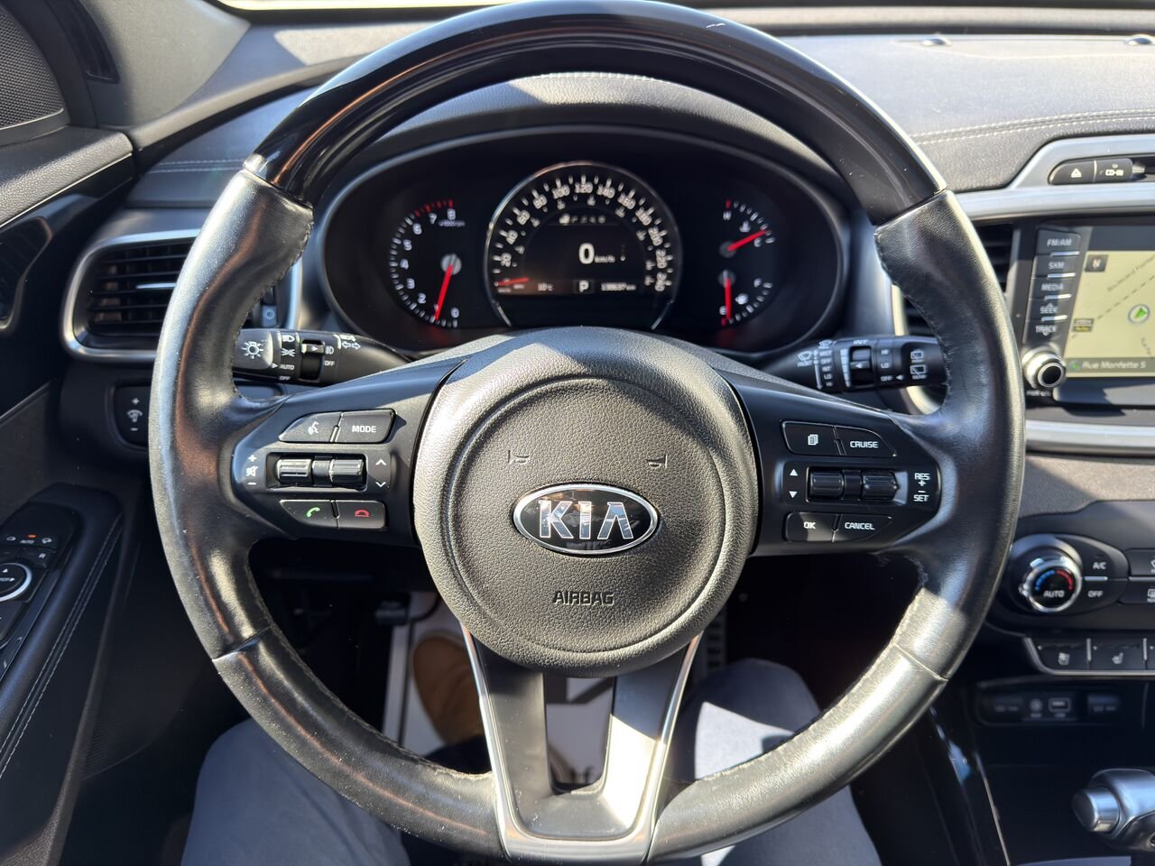 2017 Kia Sorento Black Thetford Mines - photo #24