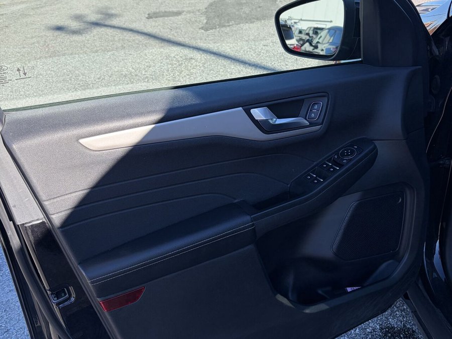 2022 Ford ESCAPE SEL SEL TI Black