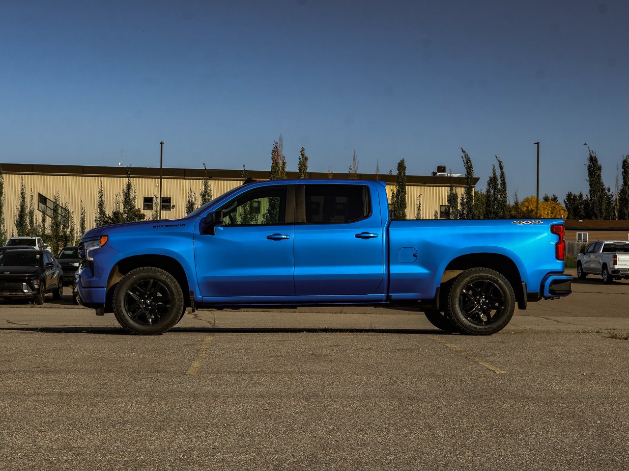 2025 Chevrolet Silverado 1500 4WD Crew Cab 147 RST Blue Sherwood Park - photo #4