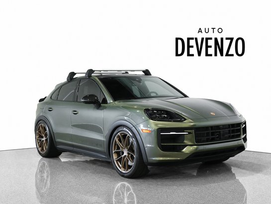 2026 Porsche Cayenne GTS coupé Green