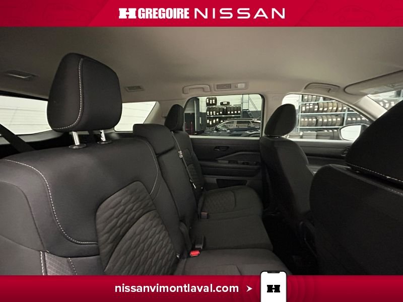 2024 Nissan Pathfinder Grey Laval - photo #14