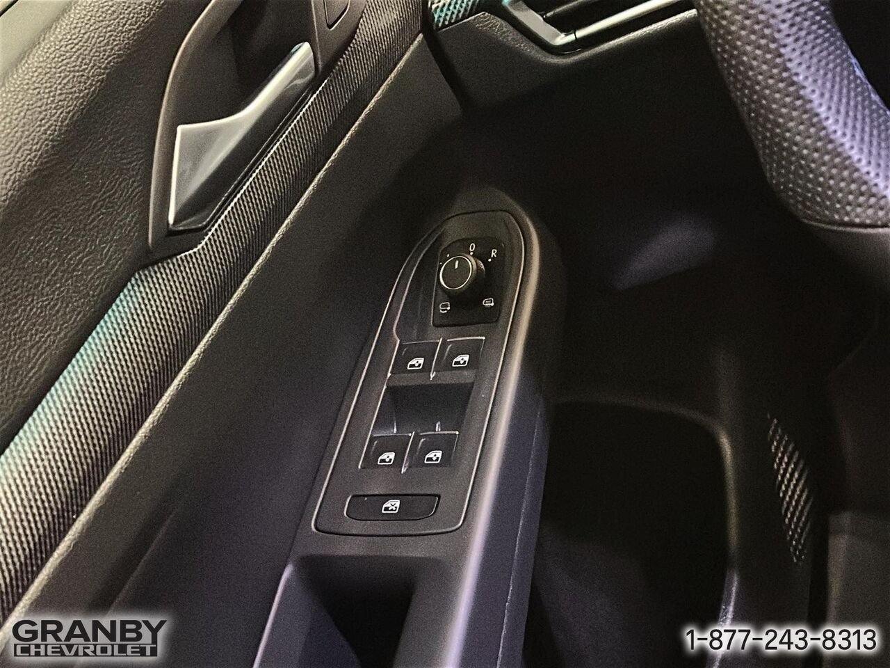 Volkswagen Golf R | G3872 2025 Bleu Granby - photo #13
