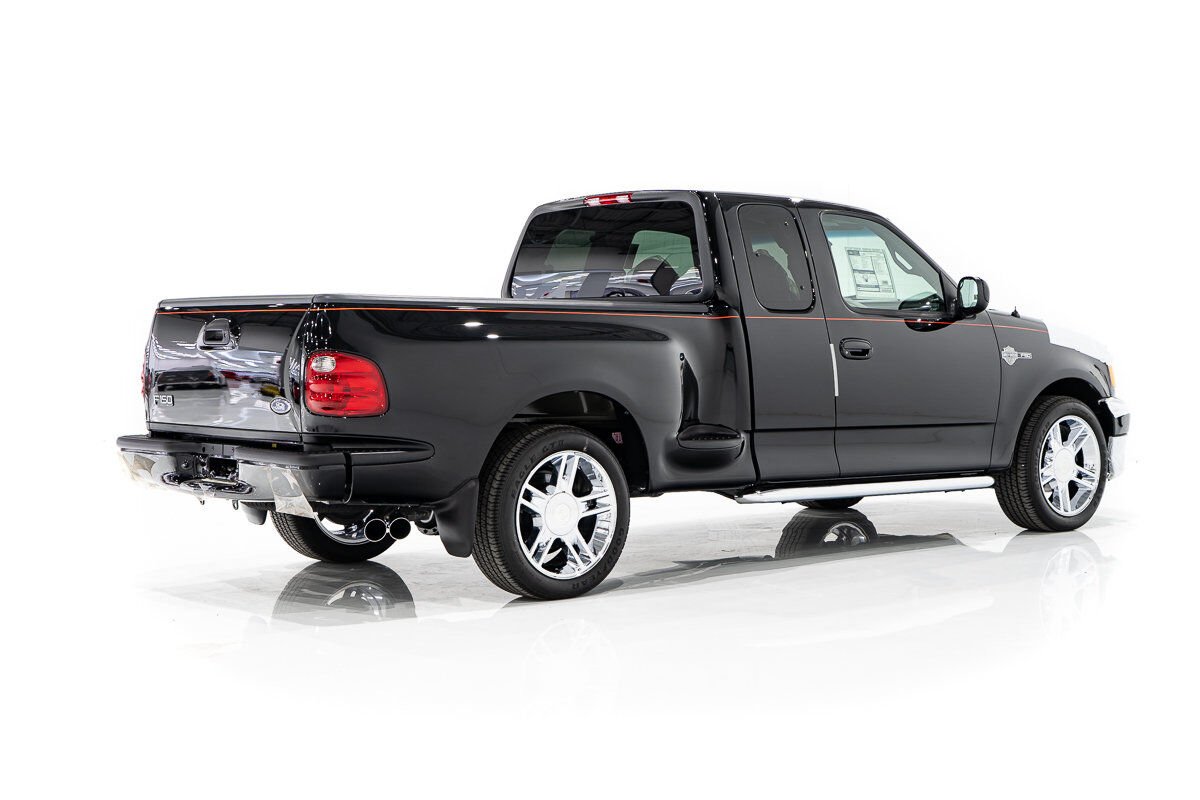 Ford F-150 Harley Davidson Edition In Delivery Packaging 2000 Noir Montréal - photo #83