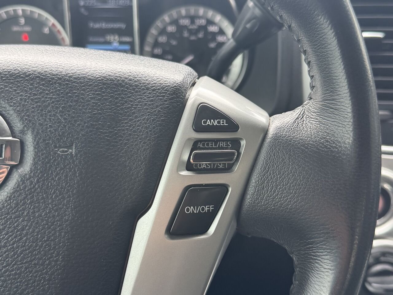 2016 Nissan Titan XD Cummins Black Granby - photo #17