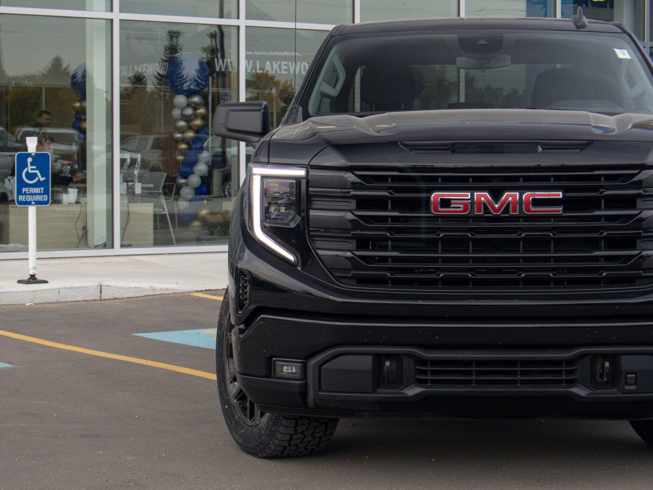 2024 GMC Sierra 1500 4WD Crew Cab 147 Elevation Black Sherwood Park - photo #4