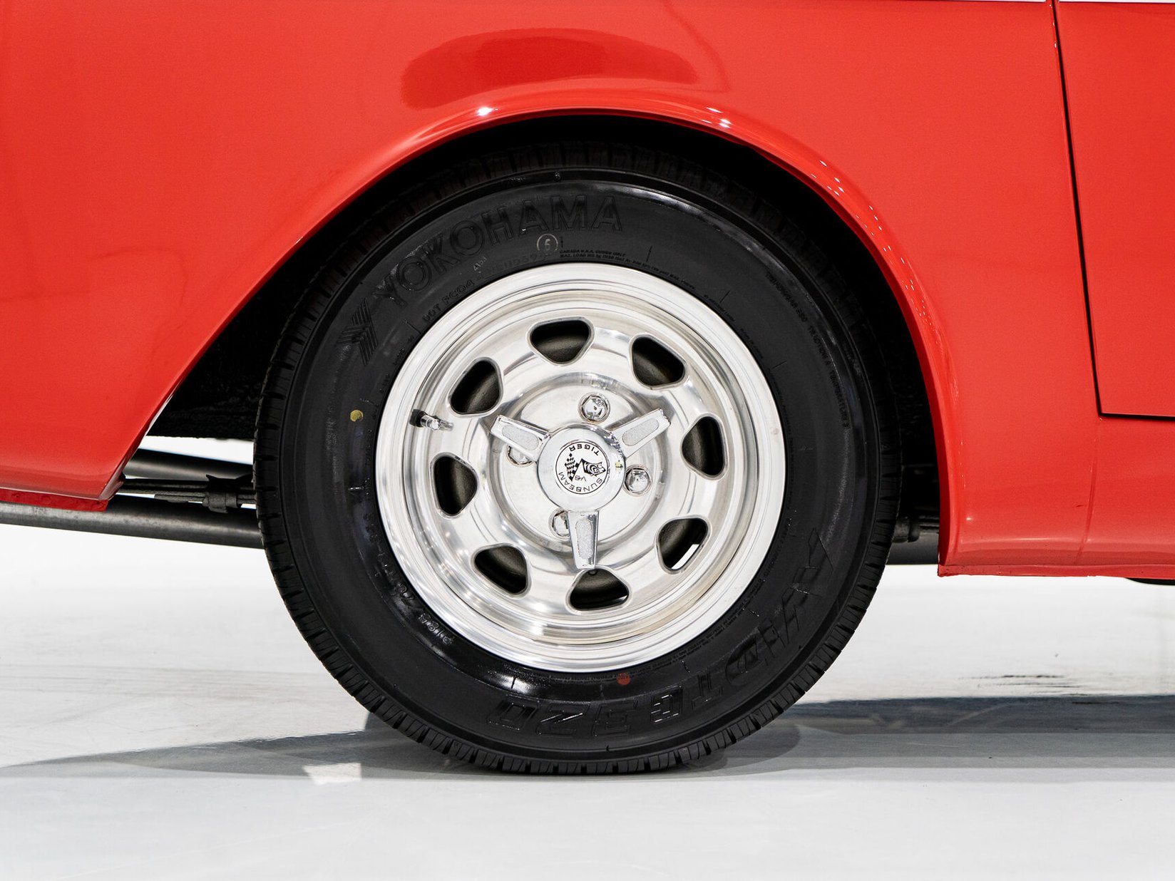 Sunbeam Tiger Unrestored with single repaint **PRIX EN USD** 1967 Rouge Montréal - photo #44