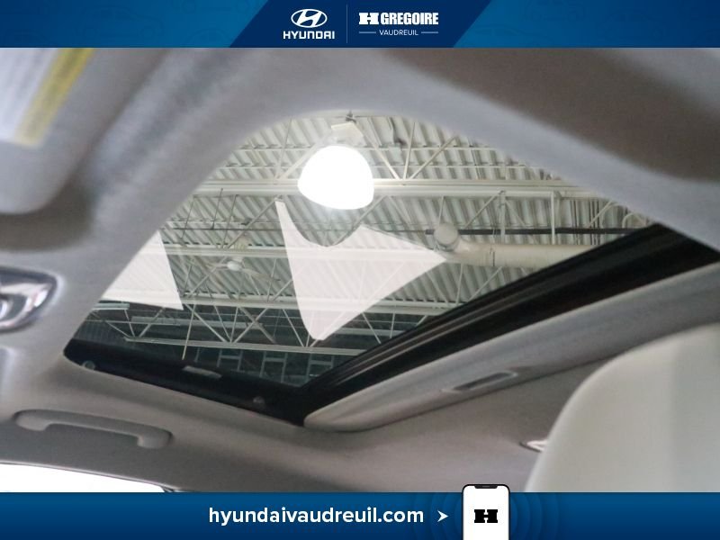 Hyundai Elantra 2023 Gris Blainville - photo #18