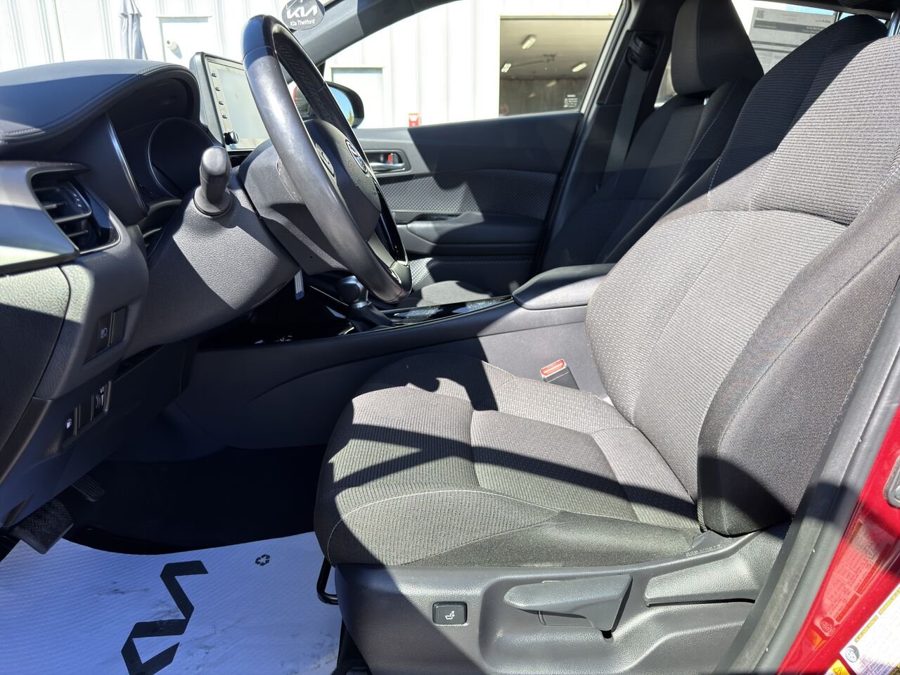 2019 Toyota C-HR Red Thetford Mines - photo #10