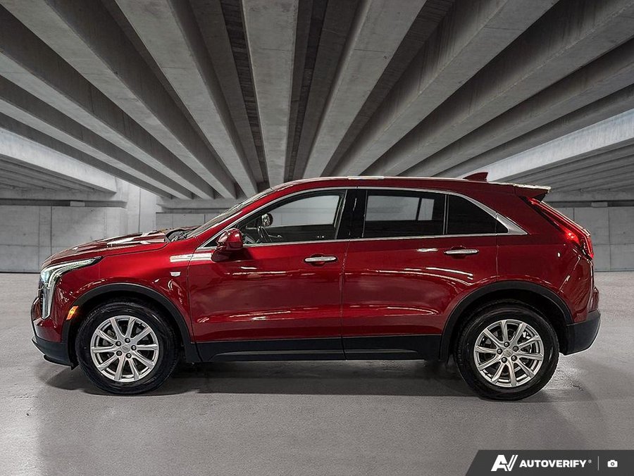 2019 Cadillac XT4 2019 Red