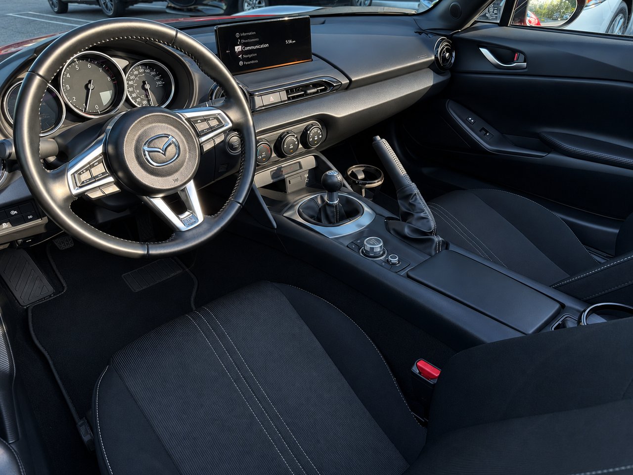 2025 Mazda MX-5 Red Châteauguay - photo #1