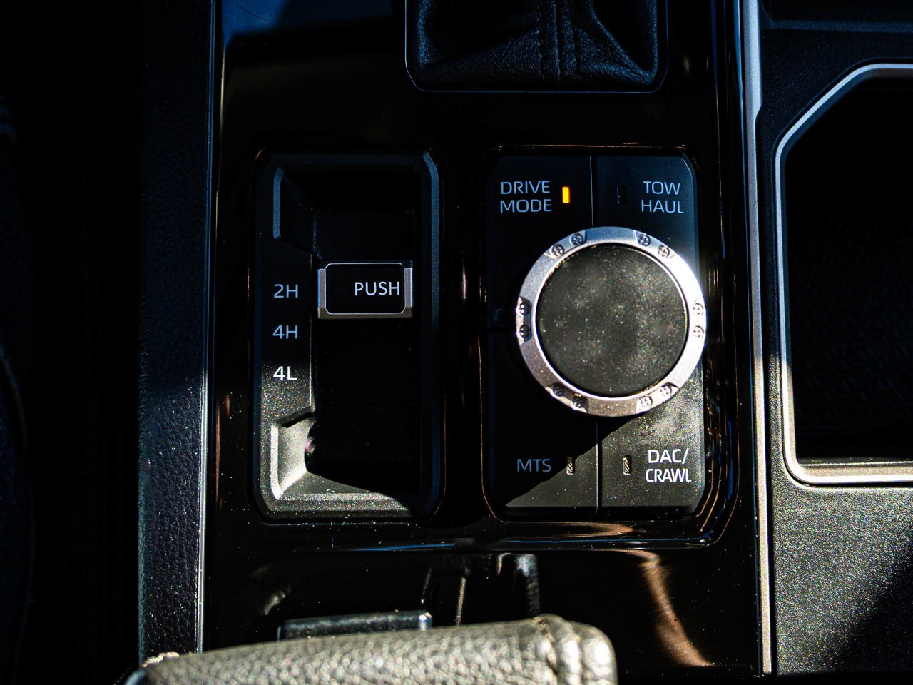 2024 Toyota Tundra 4x4 Double Cab SR Grey Sherwood Park - photo #28
