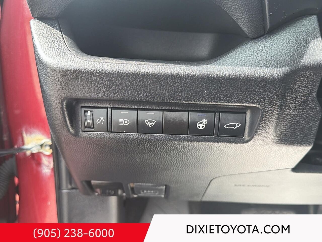 2021 Toyota RAV4 XLE AWD / HEATED SEATS / MOONROOF / ALLOY WHEELS / CARPLAY AND ANDROID AUTO Ruby Flare Pearl Mississauga - photo #12