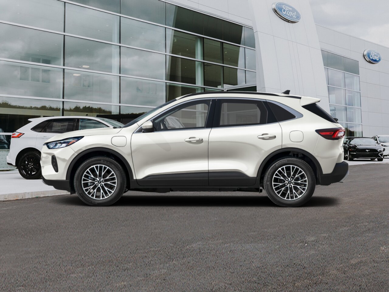Ford Escape 2025 Blanc astral métallisé trois couches Saint-Eustache - photo #1