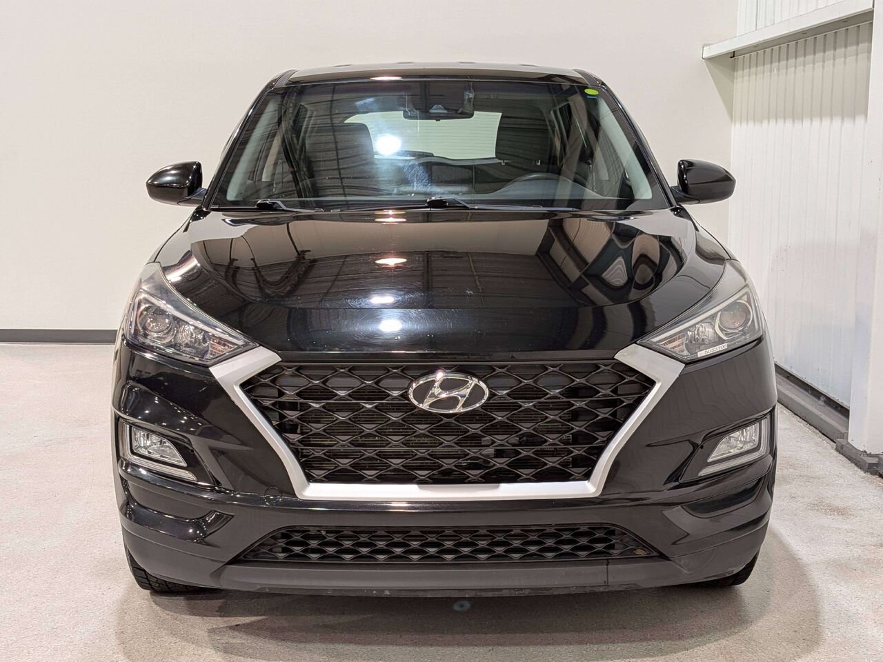 2019 Hyundai Tucson Essential AWD w/Safety Package Black Val-David - photo #3