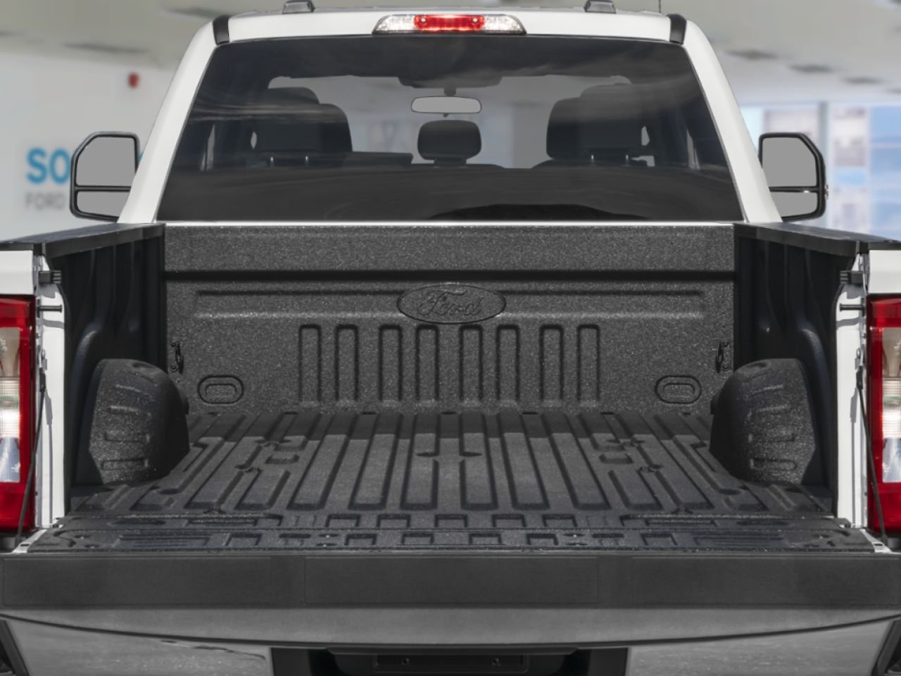Ford Super Duty F-350 à roues arrière jumelées XLT CABINE 6 PLACES 4RM CAISSE DE 8 PI 2026 Gris carbonisé métallisé Châteauguay - photo #3