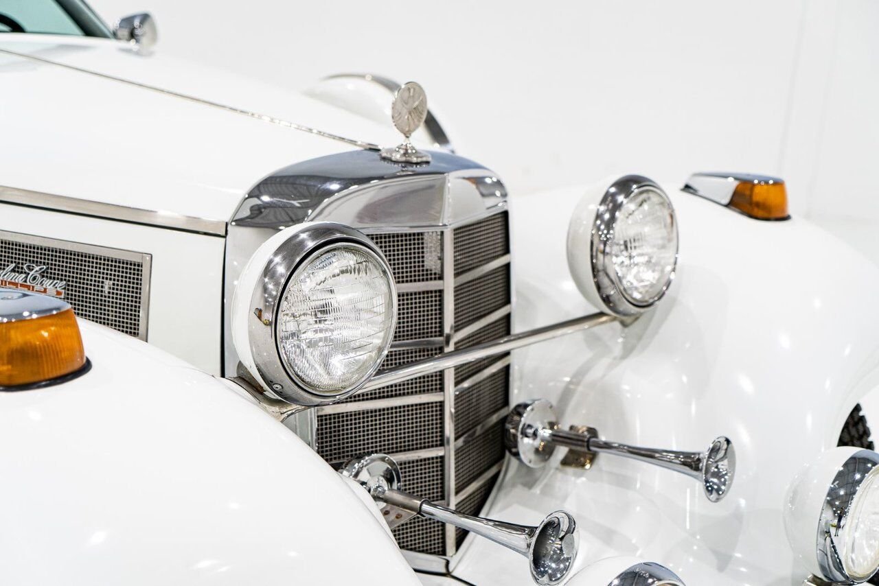 Phillips Motor Car Berlina Coupe Only 1 of 78 produced. Very rare | PRIX EN USD 1981 Blanc Montréal - photo #3
