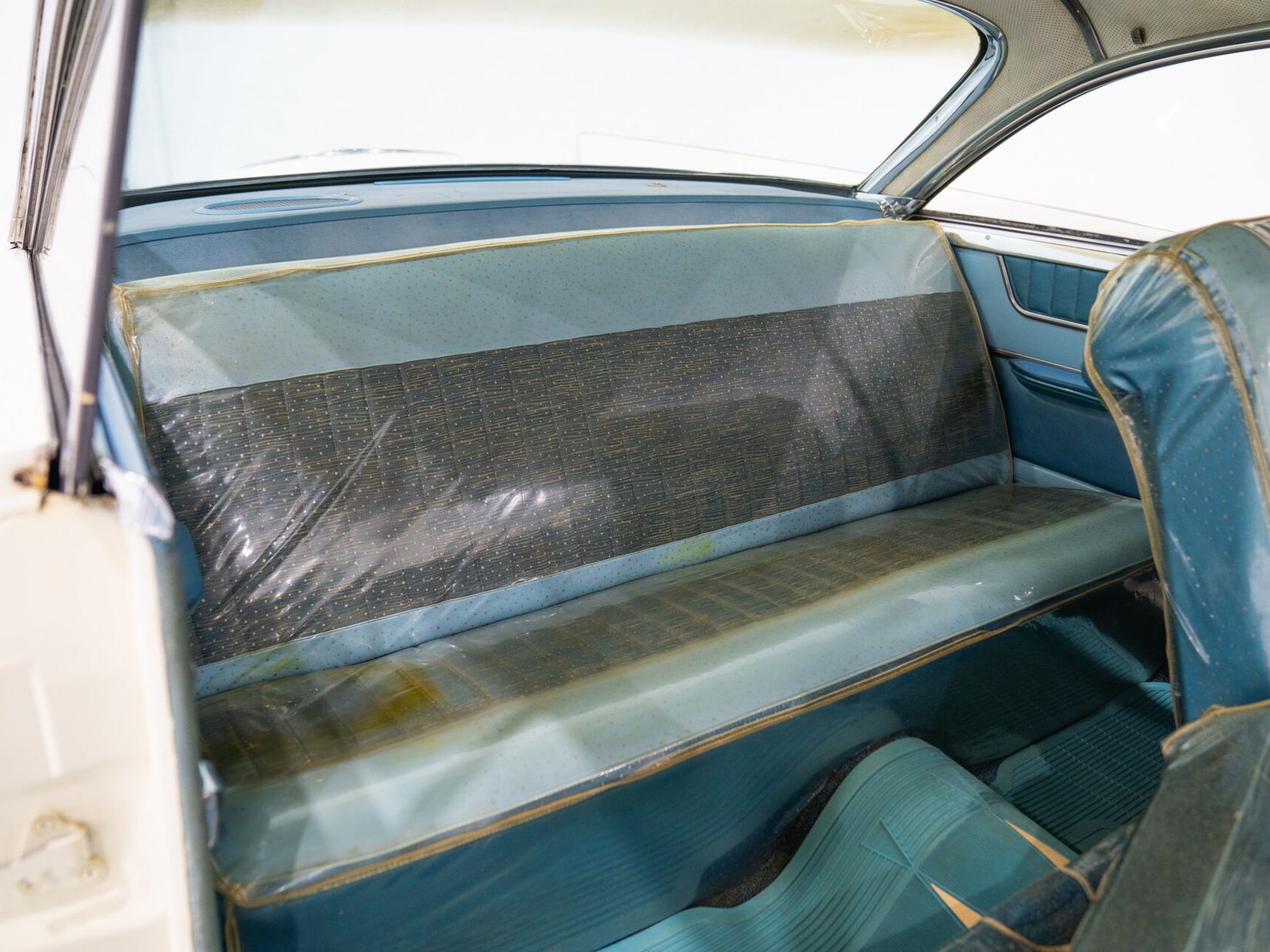 Chrysler Windsor 1961 Blanc Montréal - photo #13