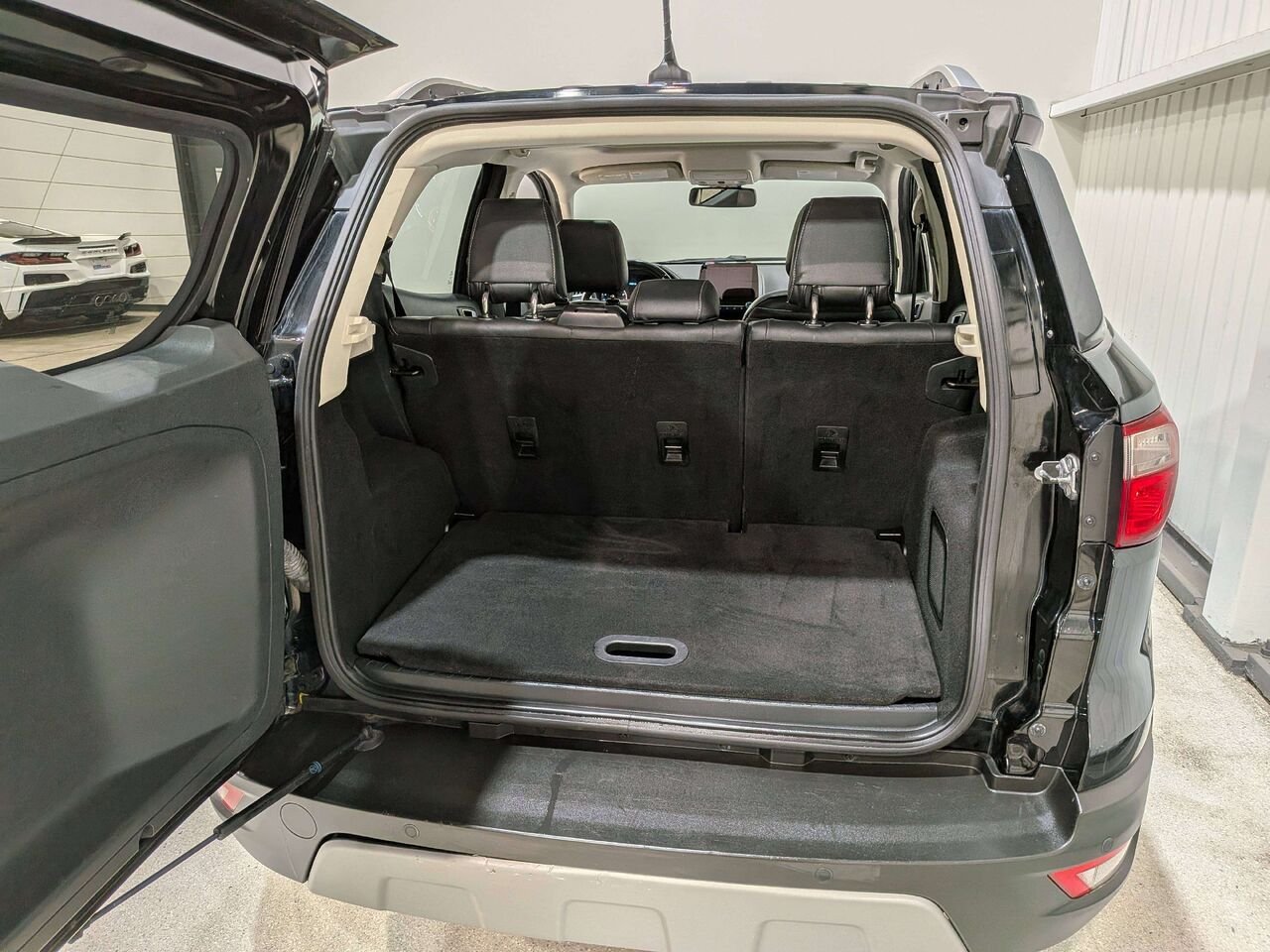 2018 Ford EcoSport Titanium 4WD Black Val-David - photo #8