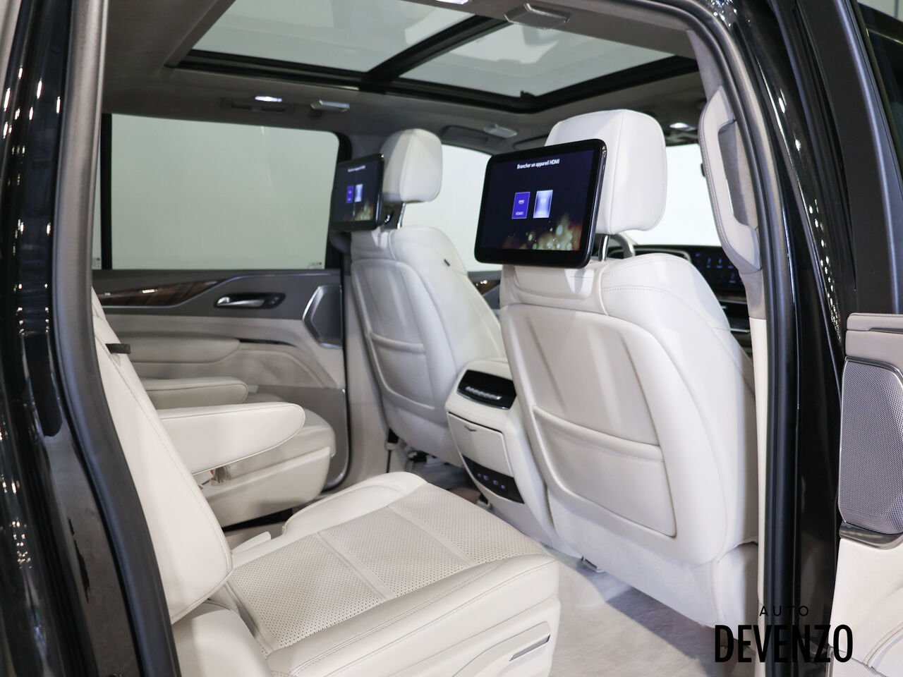 Cadillac Escalade ESV 2023 Noir Saint-Eustache - photo #11