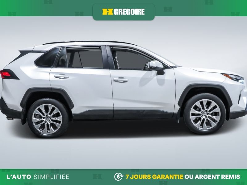 2023 Toyota Rav 4 White Blainville - photo #10