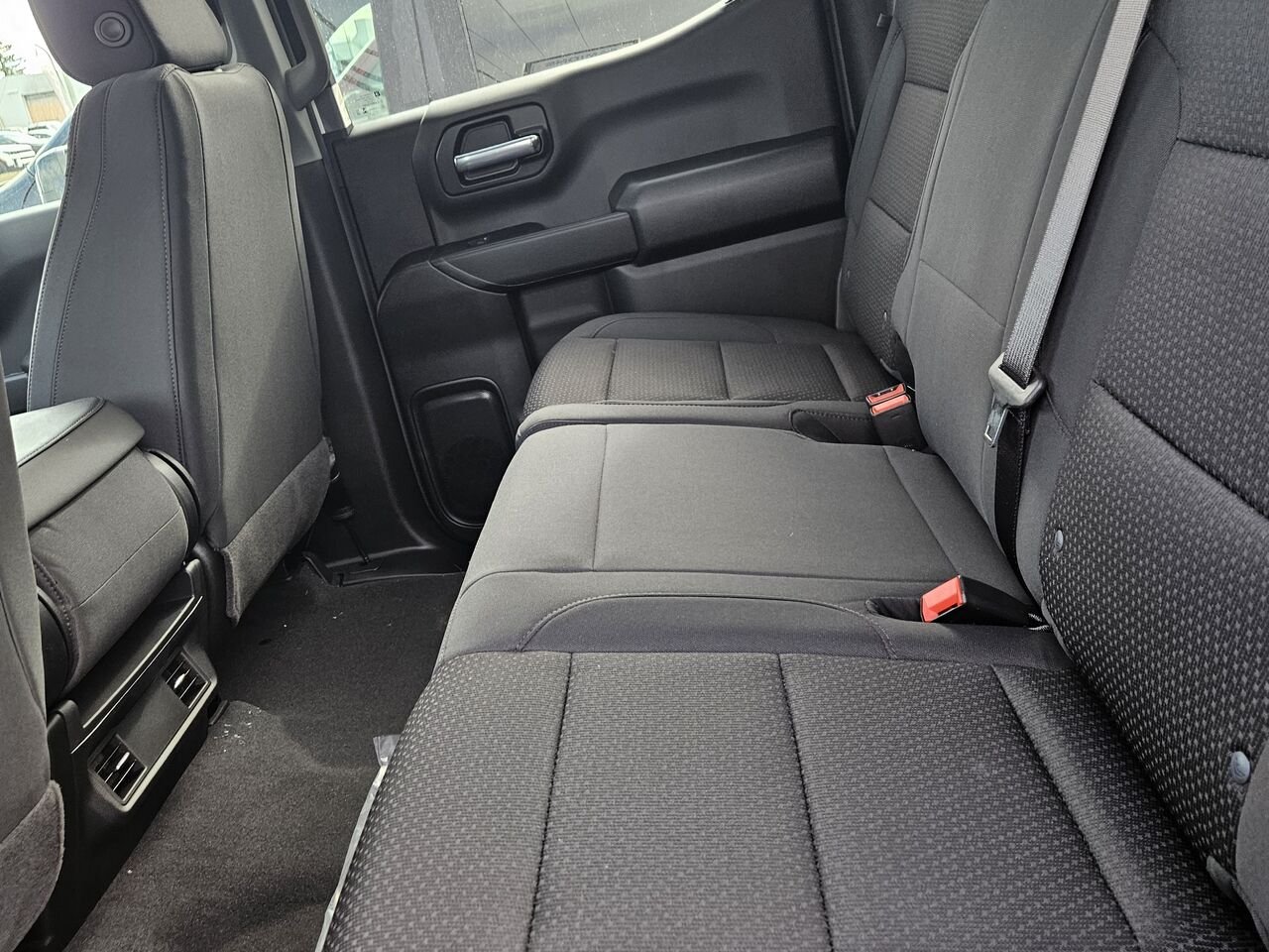 GMC Sierra 1500 Pro cabine multiplace 4RM 157 po 2026 Blanc sommet Thetford Mines - photo #13