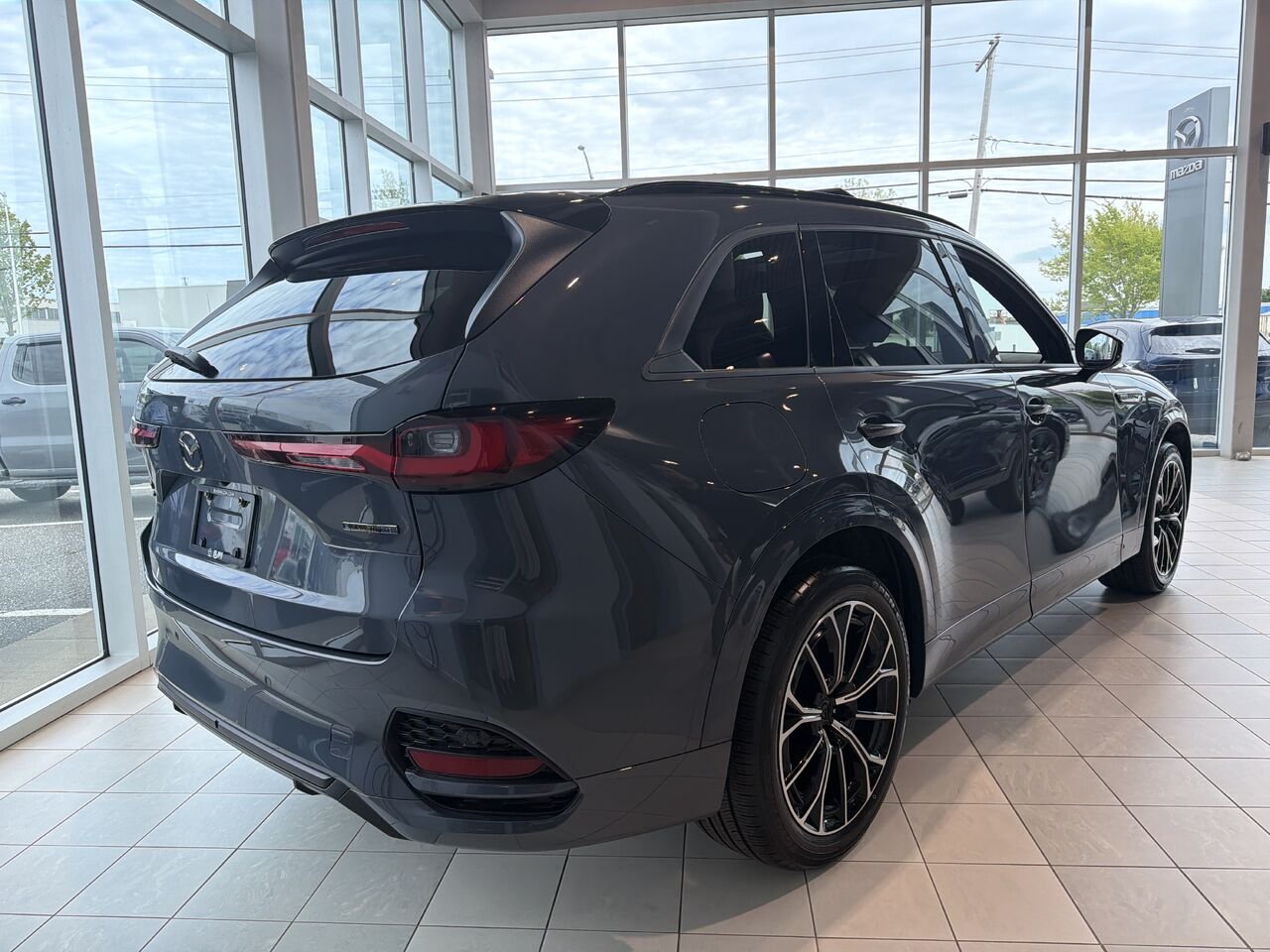 2026 MAZDA CX-70 PHEV Polymetal Grey Metallic Ste-Marie - photo #3