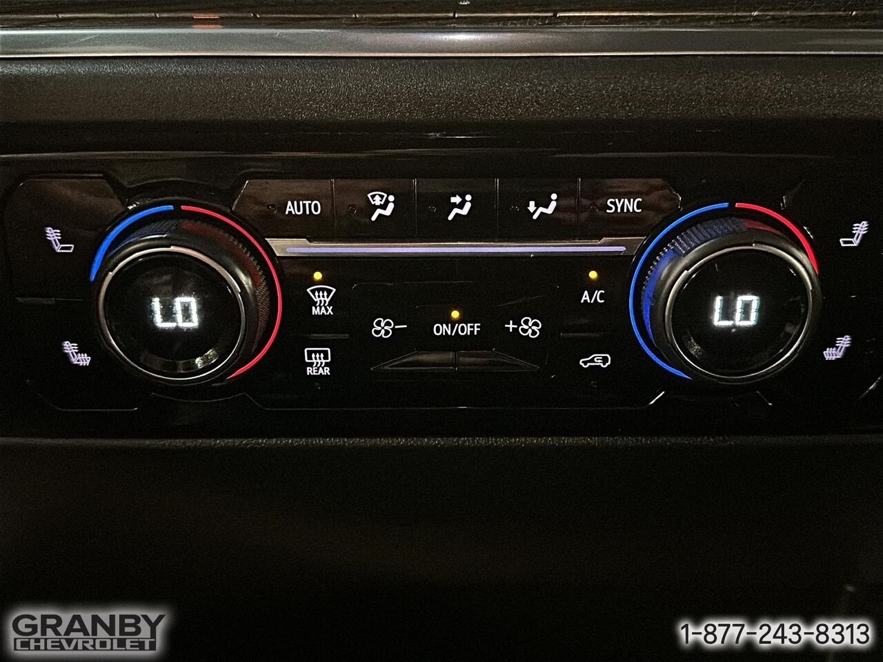 Chevrolet Silverado 1500 RST crewcab diesel boite 6.6 | G3547 2022 Blanc Granby - photo #17