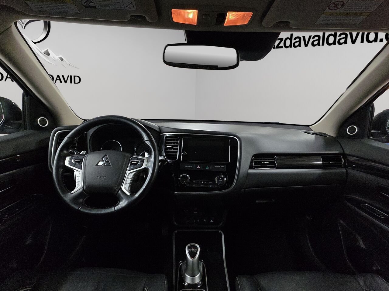 2018 Mitsubishi Outlander Plug-In Hybrid GT S-AWC Grey Val-David - photo #13