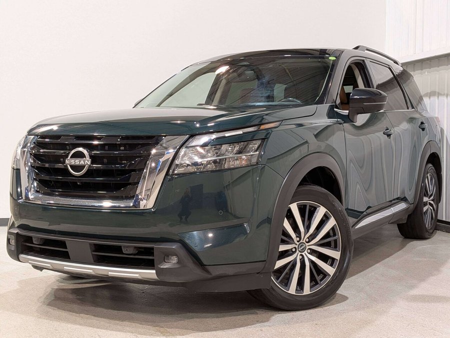 2022 Nissan Pathfinder Platinum 4WD Green