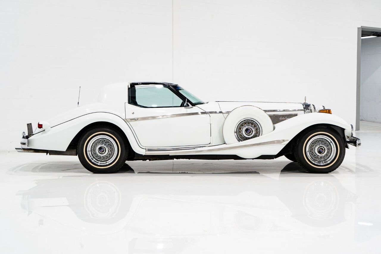 Phillips Motor Car Berlina Coupe Only 1 of 78 produced. Very rare | PRIX EN USD 1981 Blanc Montréal - photo #24