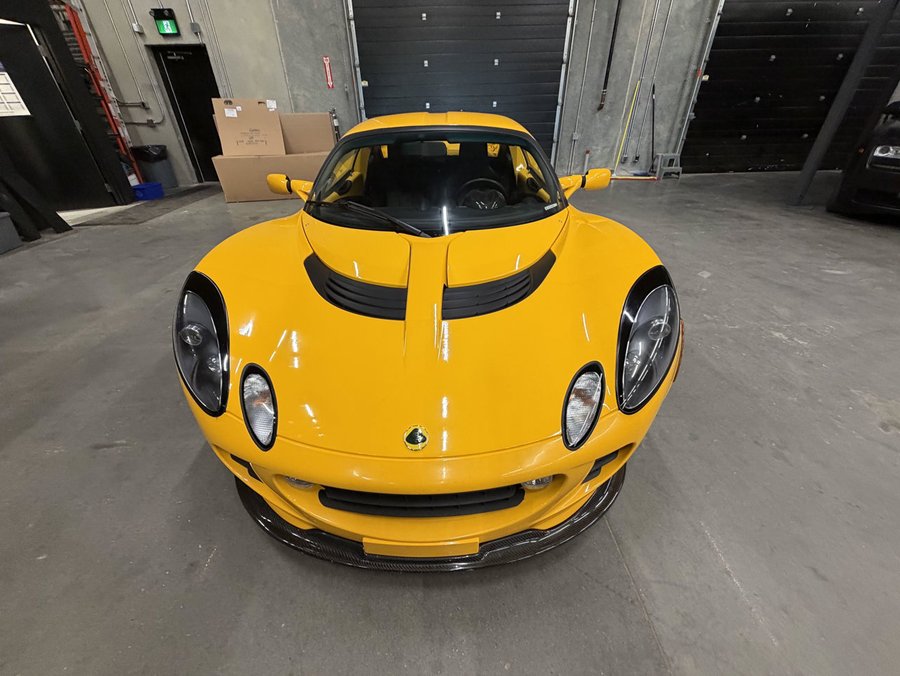 2006 Lotus Elise | Carbon Body Kit | Hard Top & Soft Top | Blaupunkt Sound System | PPF | One Owner Yellow