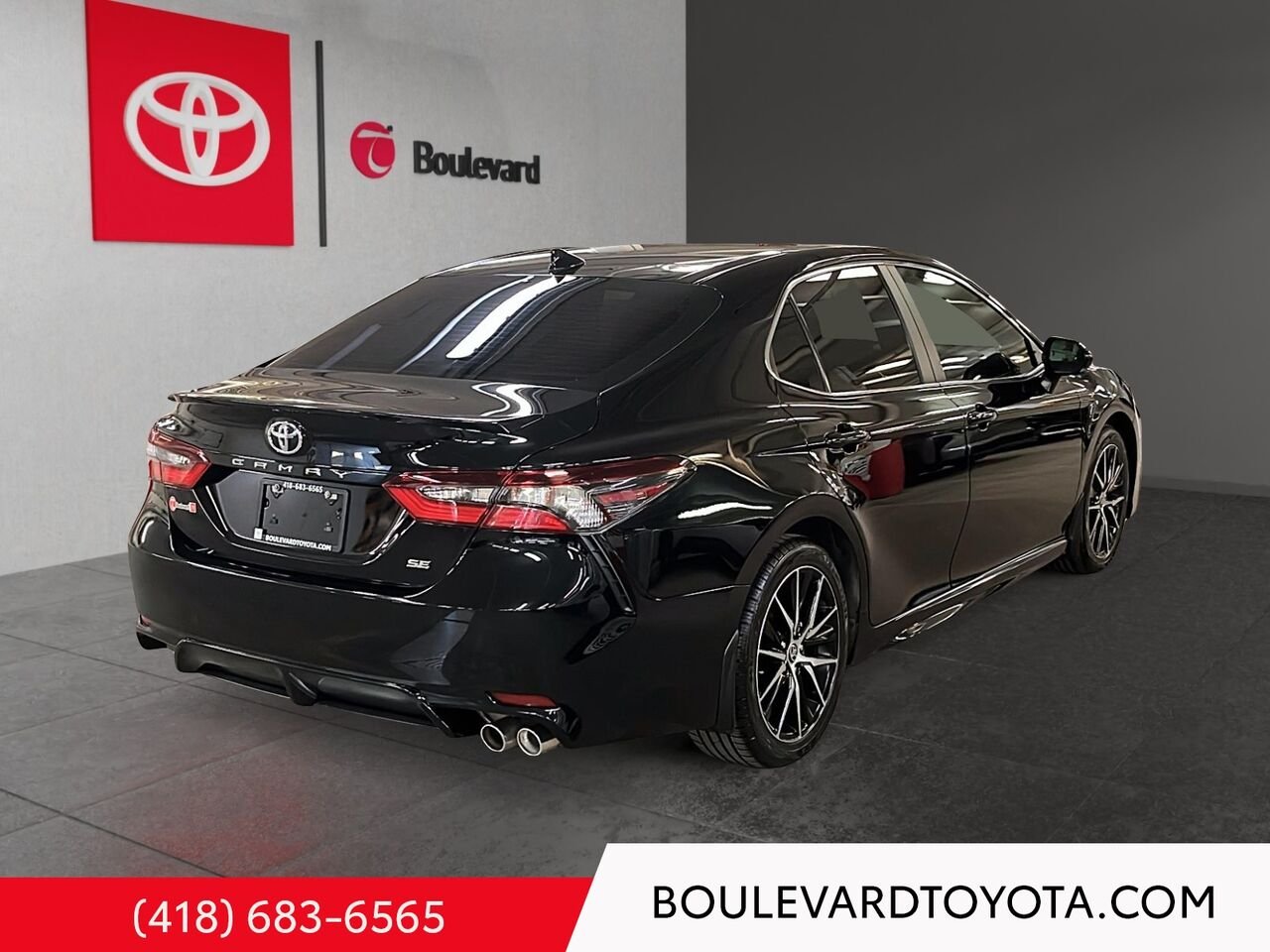 2024 Toyota Camry 100207A-88 | SE Black Québec - photo #3