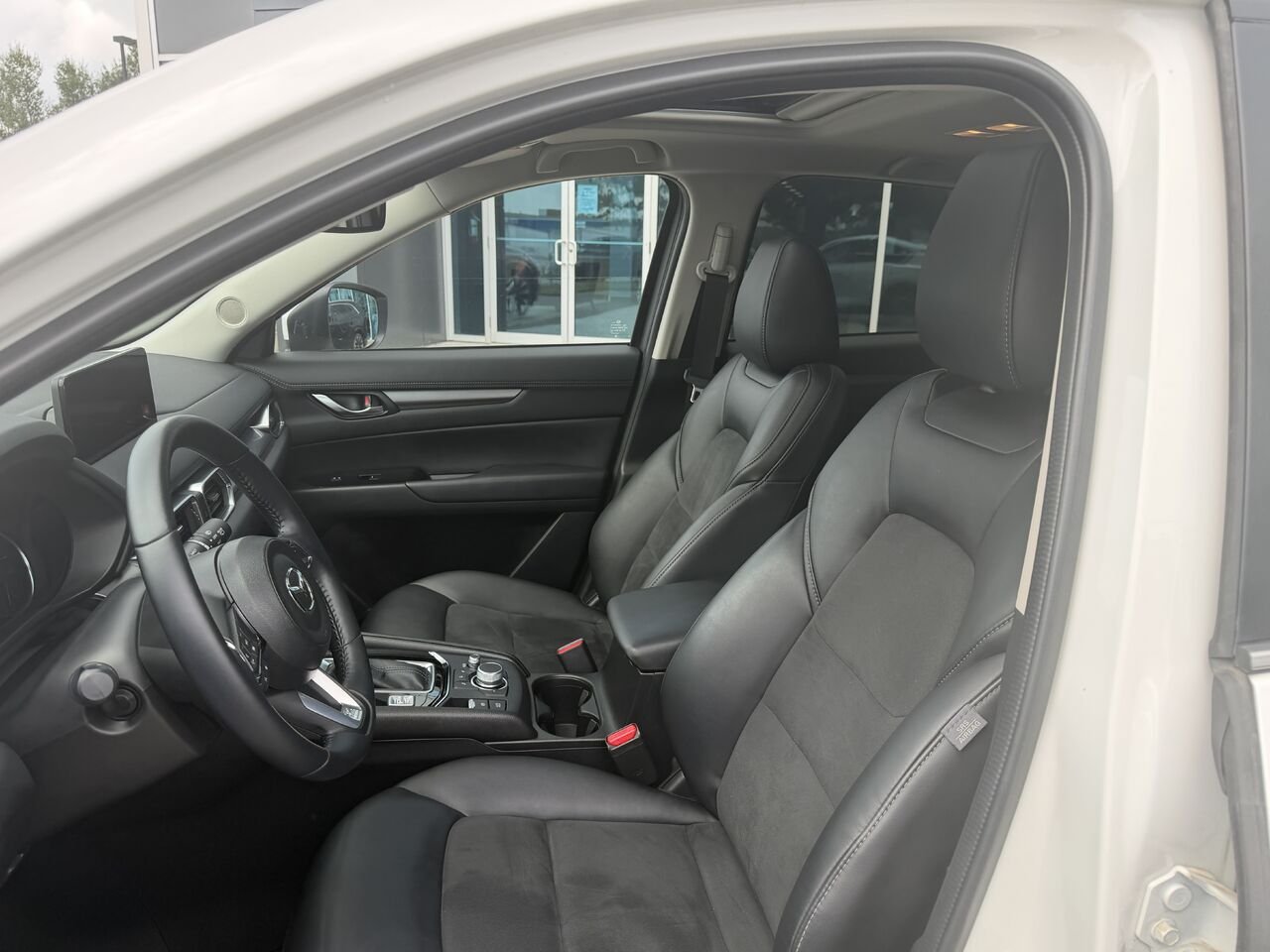 2023 Mazda CX-5 White Ste-Marie - photo #7