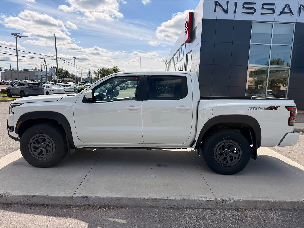 NISSAN Frontier FRONTIER CREW CAB PRO-4X LUXE SWB 2026 Blanc glacier Châteauguay - photo #10