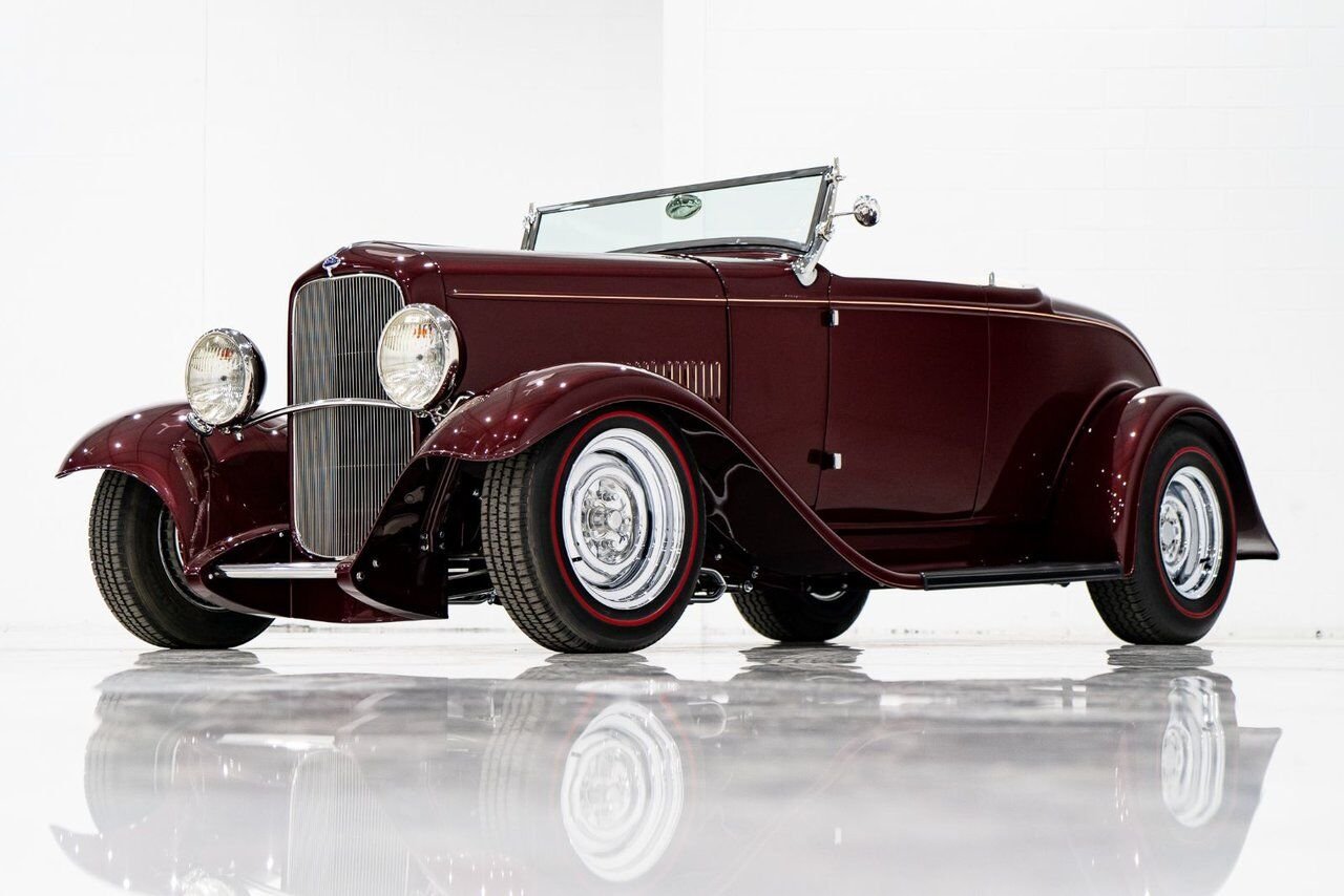 Ford Highboy Lobeck creation spectacular presentation **PRICE IN USD** 1932 Rouge Montréal - photo #30