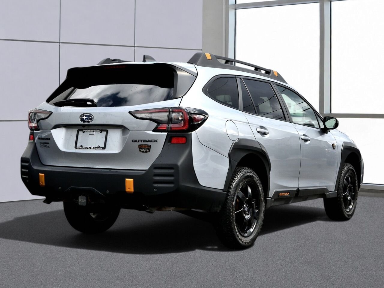 2024 Subaru Outback Wilderness Silver Saint-Hyacinthe - photo #6